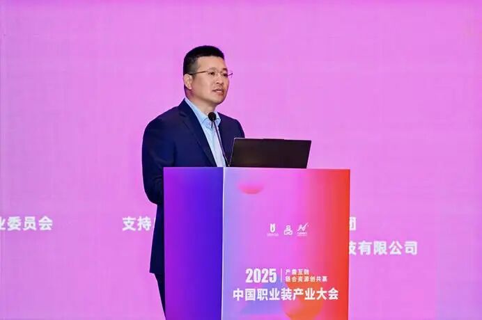 ZGD_2493-opq4056078623